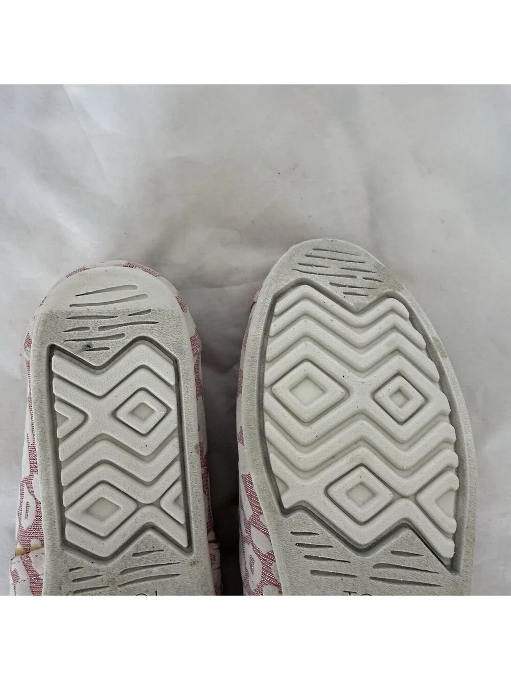 TOMS Alpargata Cheetah Print Flats Size 11 Pink Sparkly Slip-ons Sneakers